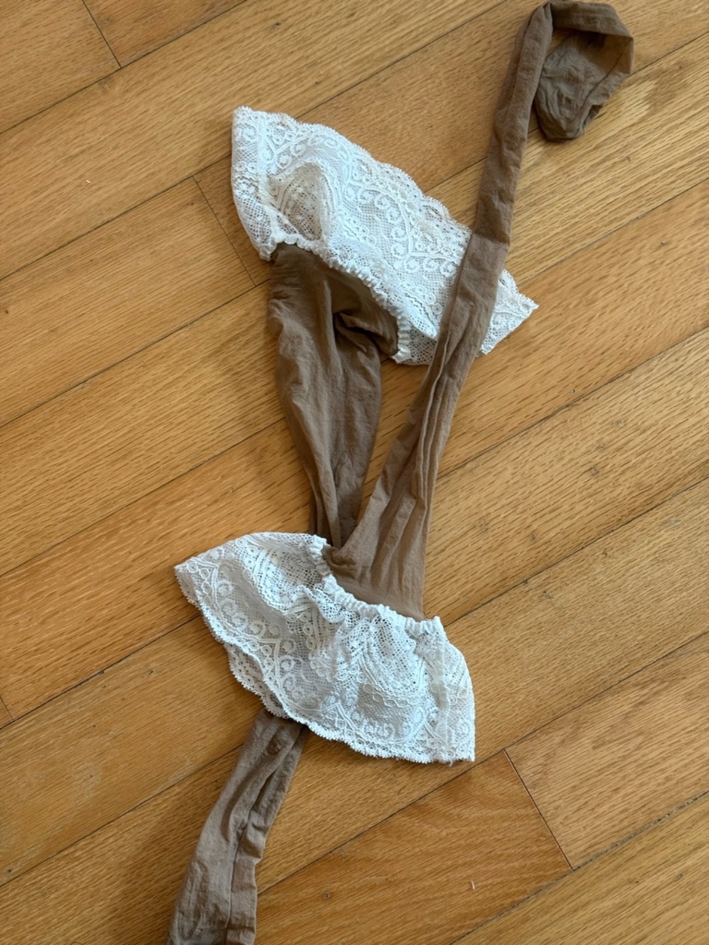Tan Thigh High Stockings with White Lace 🐇